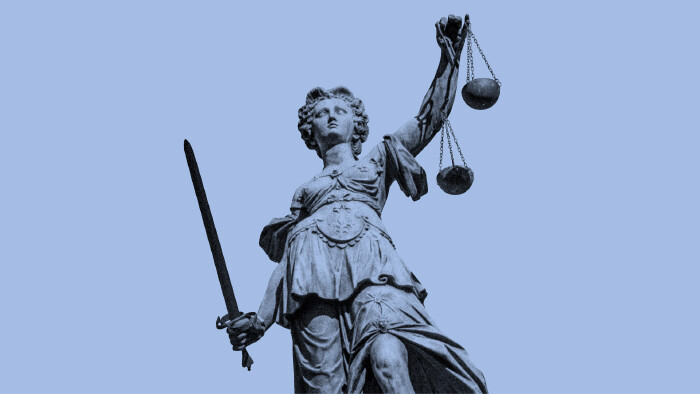 Statue der Justitia, römische Göttin der Gerechtigkeit