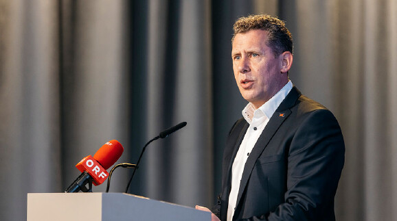 Bernhard Heinzle bleibt AK Präsident.