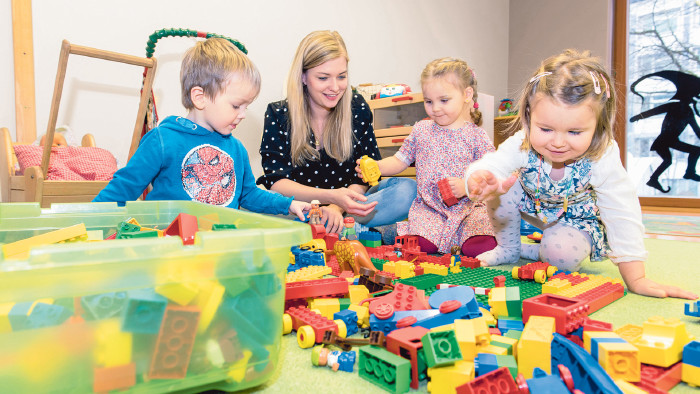 Betreuung von Kleinkindern in Spielgruppe © Jürgen Gorbach, AK Betreuung von Kleinkindern in der Spielgruppe © Jürgen Gorbach, AK