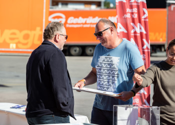 Kraftwagen-Tour