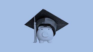 Schweinchen mit Alumnihut