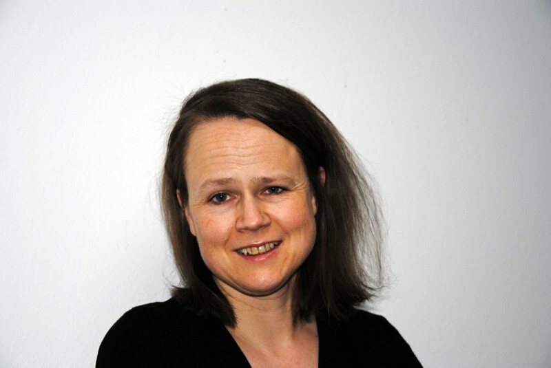 Sabine Benzer interviewte Sozialwissenschaftler:innen und Philosoph:innen zur Frage, was den aktuell heiß diskutierten Facetten der Arbeit: Von der Bewertung der Arbeit bis zu Arbeit und KI.