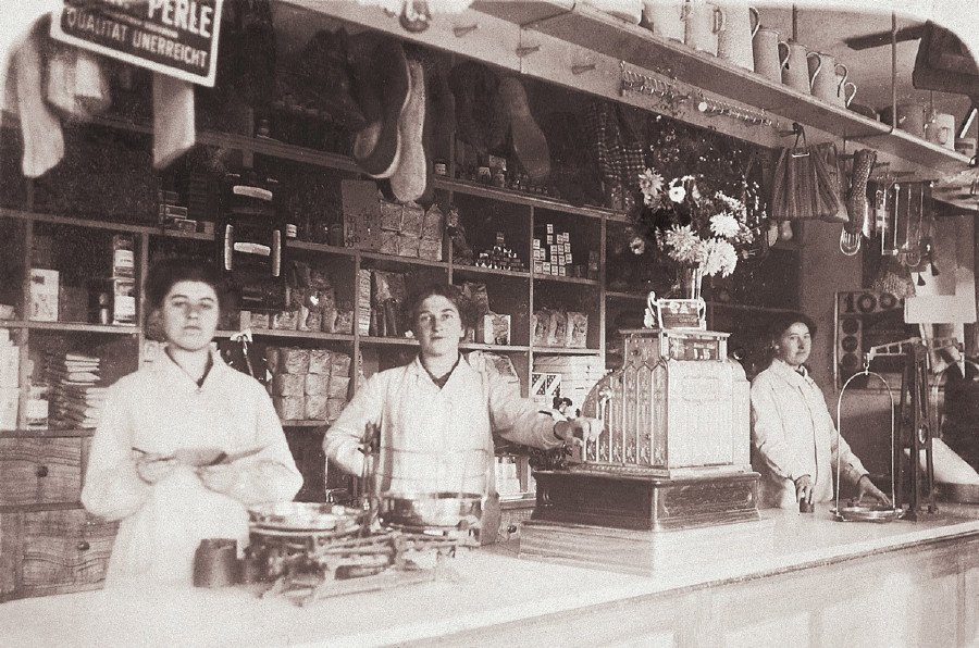 Konsumgeschäft in Dornbirn Oberdorf um 1920.  © Stadtarchiv Dornbirn