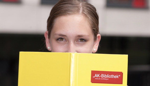 Druckfrisch in ihrer Bibliothek © AK Vbg. Druckfrisch in ihrer Bibliothek © AK Vbg.