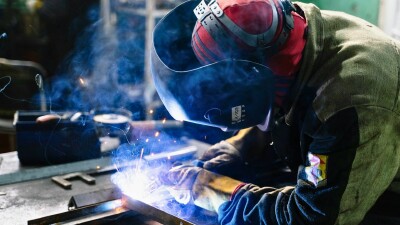Ältere sind am häufigsten langzeitarbeitslos: Die Unternehmen wollen sie nicht mehr. Aber die Regierung sagt, sie müssen länger arbeiten. Das wird sich so nicht ausgehen.