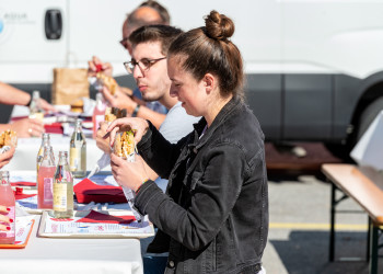 Kraftwagen-Tour