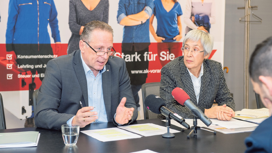 AK-Präsident Hämmerle und Studienautorin Häfele bei der Pressekonferenz © AK Vbg. AK-Präsident Hämmerle und Studienautorin Häfele © AK Vbg.