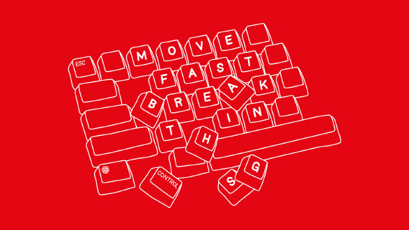 © AK Vorarlberg Grafik einer Tastatur die auseinanderbricht auf rotem Hintergrund